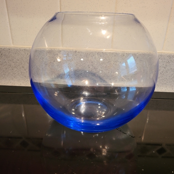 Other - Beautiful Austrian Crystal Light Indigo Blue Round Bowl Vase 6"